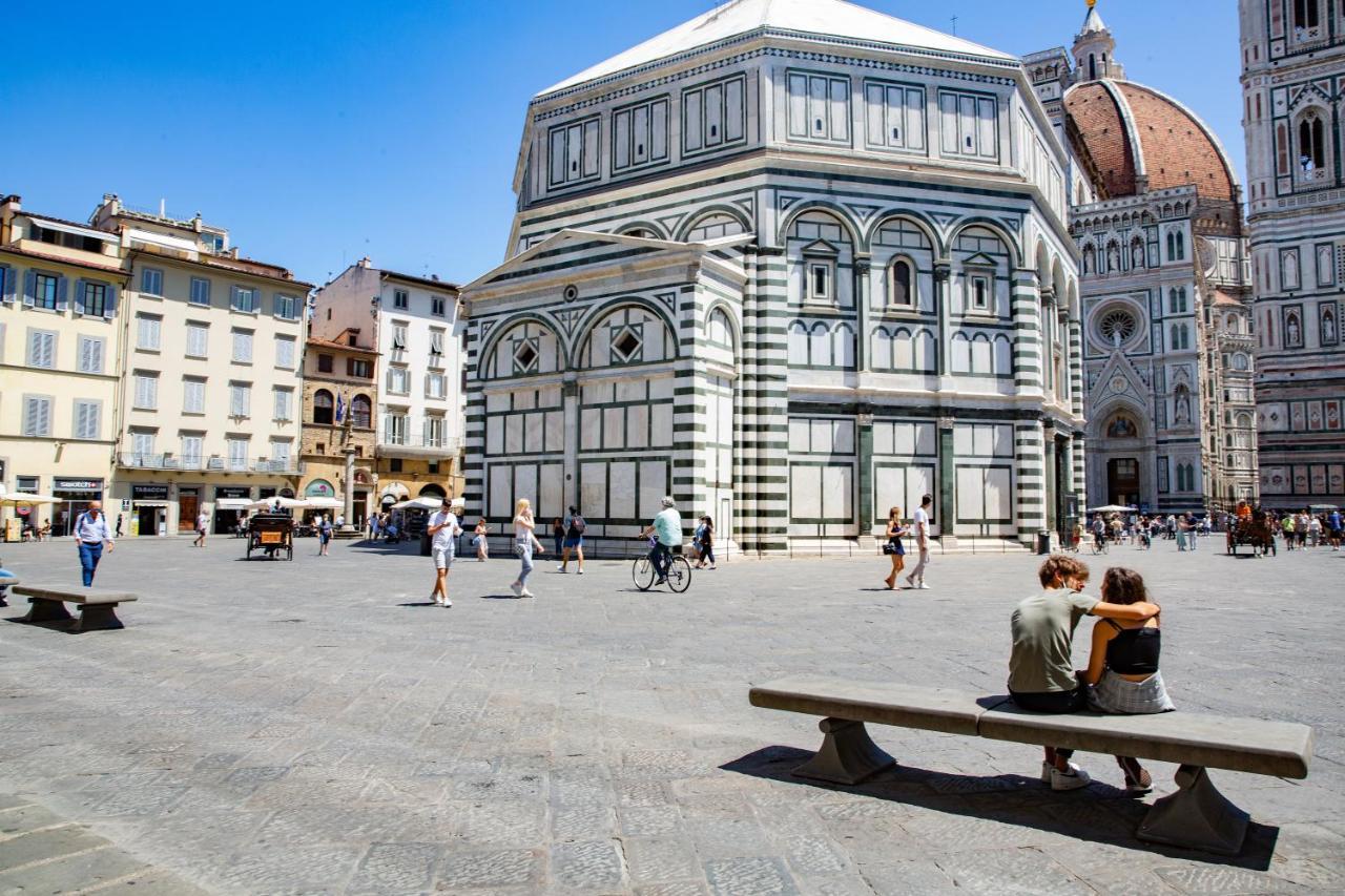 Unique Gem In Piazza Duomo Apartment ฟลอเรนซ์ ภายนอก รูปภาพ